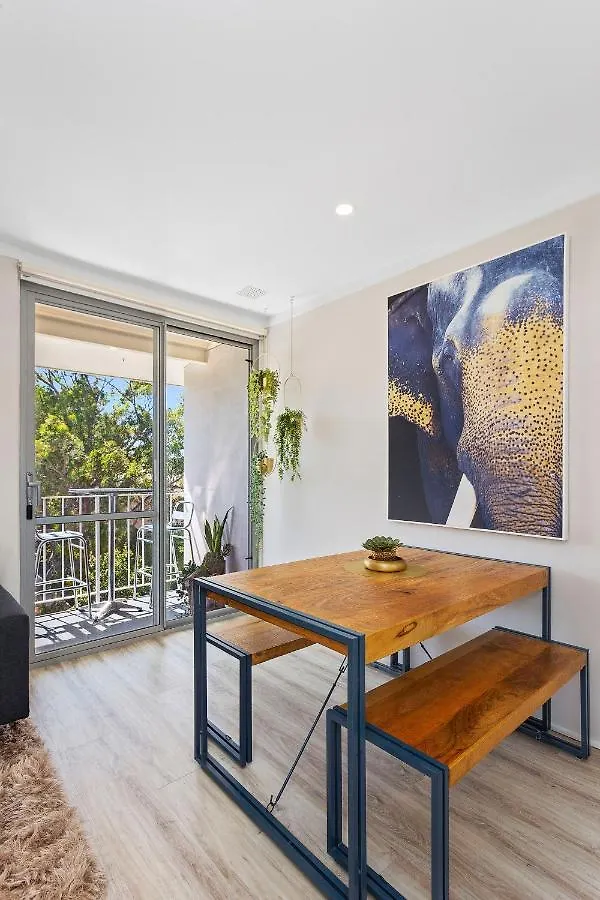 12 Calming Coral Beach Beautiful 2Brm Perth